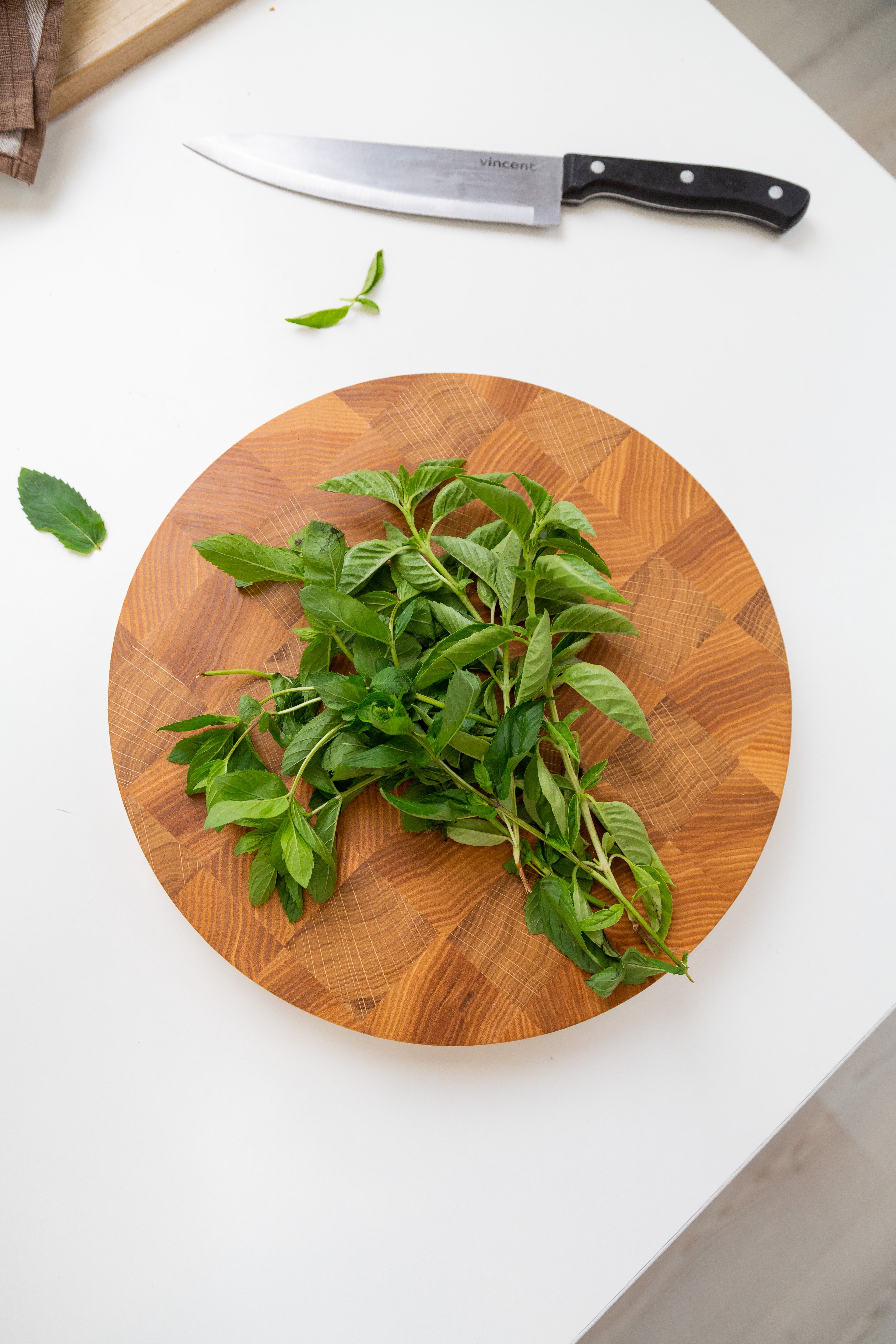 Cutting Board Doshka Monte Ash Grain Round