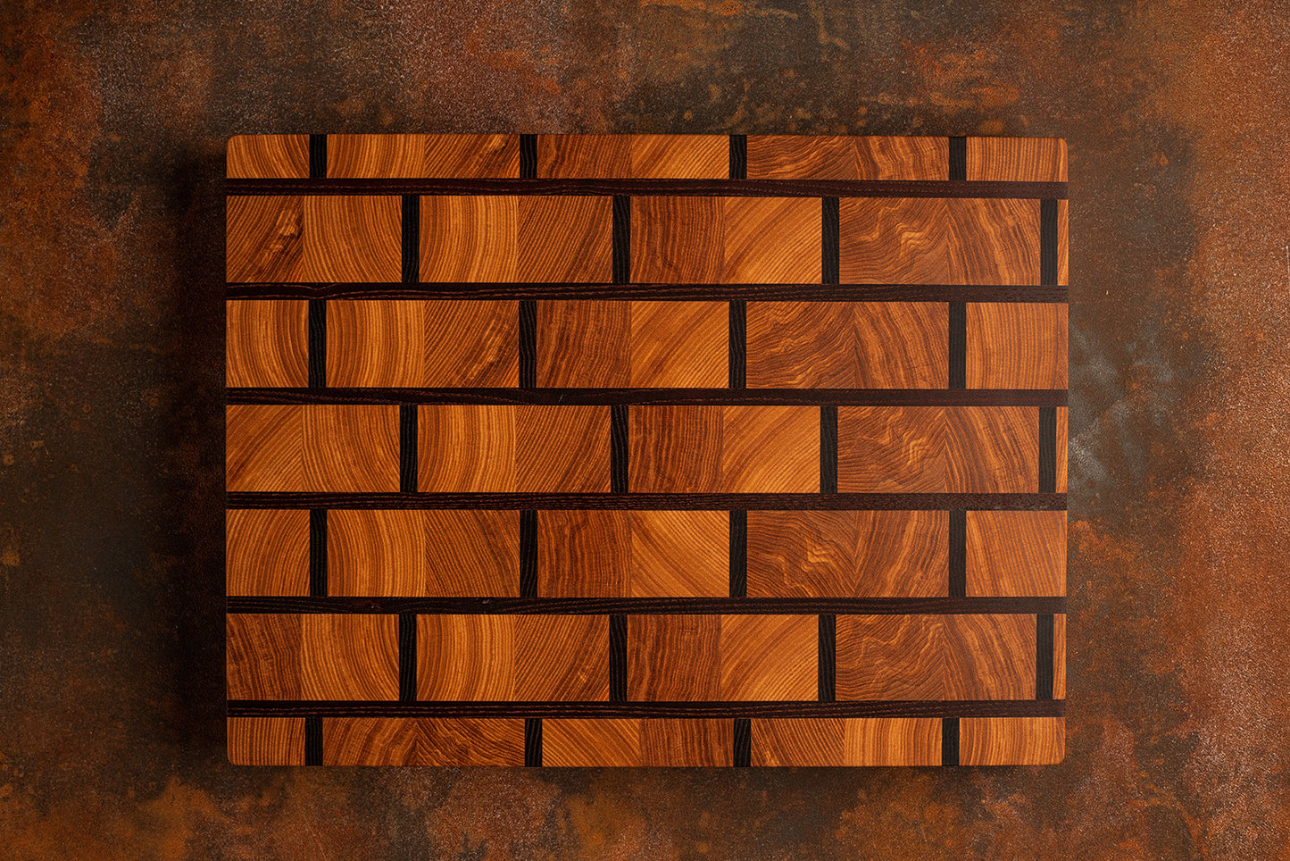 Cutting Board Doshka Monte Ash+Sapele Grain Brickwork