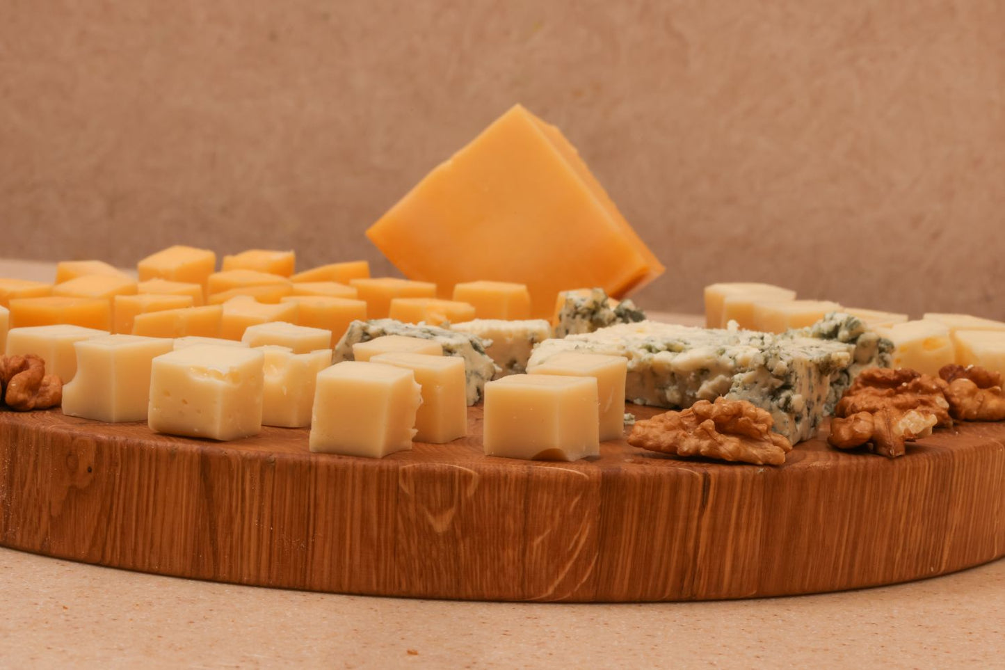 Cutting Board Doshka Monte Oak Grain Round