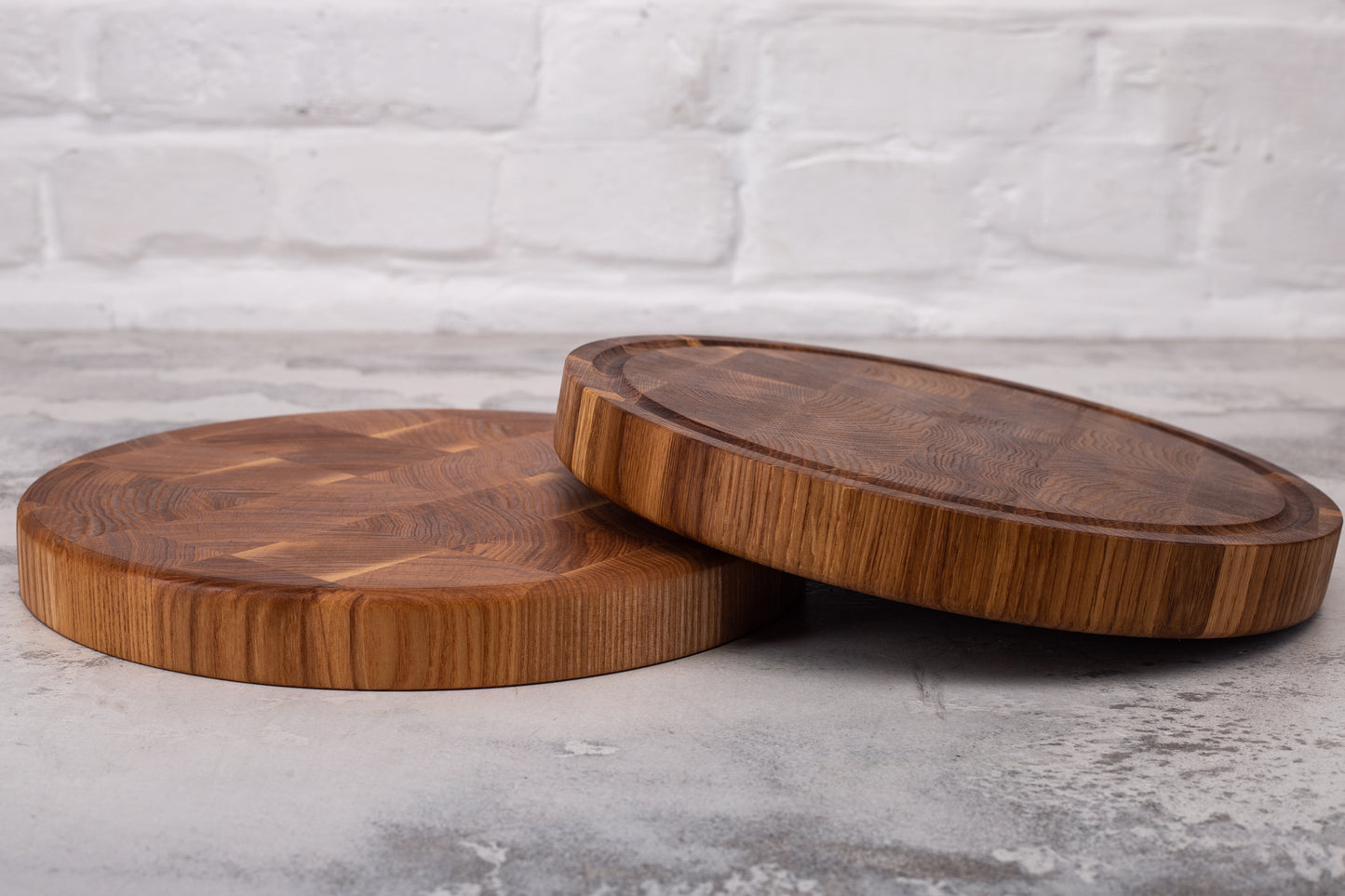 Cutting Board Doshka Monte Oak+Ash Grain Round